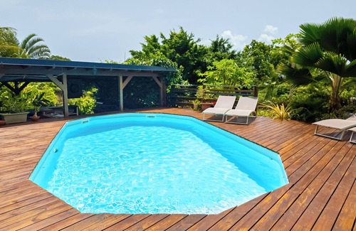 Sainte-Rose House | Au Jardin Déole - Villa Bois Avec Piscine