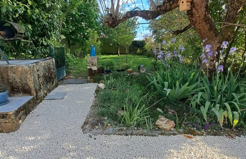 Saint-Vaize House | Au Pas de Velours Gite 3 au Coeur de la Saintonge Romane en Charente-maritime