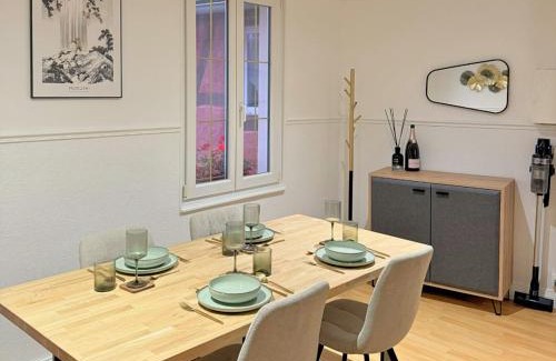 Steinbrunn-le-Bas Apartment | Au Soleil - Appartement confortable