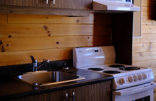 Sainte-Anne-des-Monts Hotel | Auberge Chateau Lamontagne