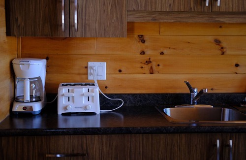 Sainte-Anne-des-Monts Hotel | Auberge Chateau Lamontagne