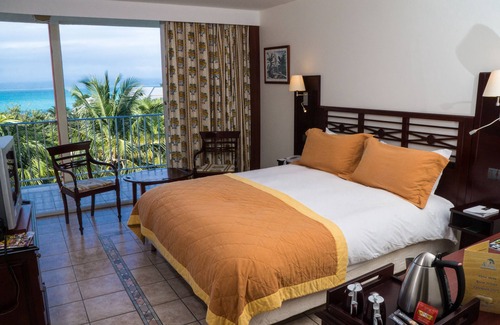 Pointe de la verdure Hotel | Auberge de la Vieille Tour