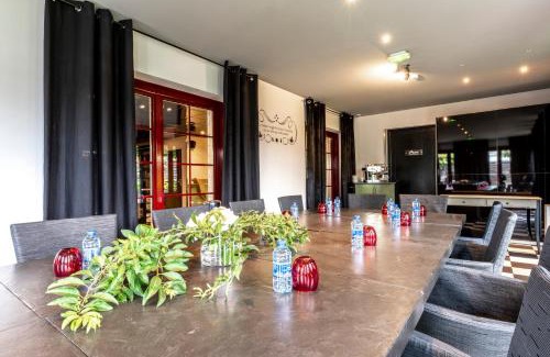 Vetraz-Monthoux Hotel | Auberge De Maison Rouge