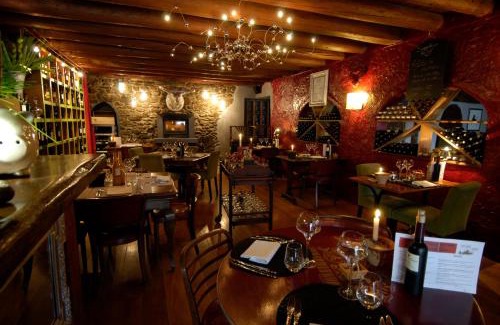 Vetraz-Monthoux Hotel | Auberge De Maison Rouge