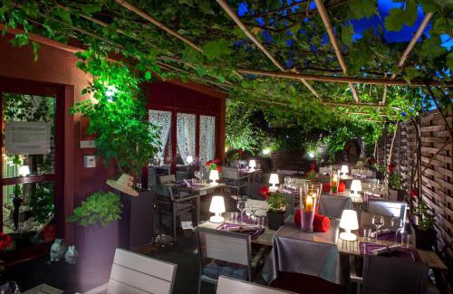 Vetraz-Monthoux Hotel | Auberge De Maison Rouge