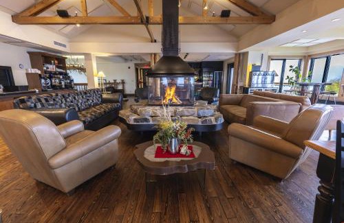 Sainte-Anne-des-Monts Hotel | Auberge de Montagne des Chic-Chocs Mountain Lodge - Sepaq