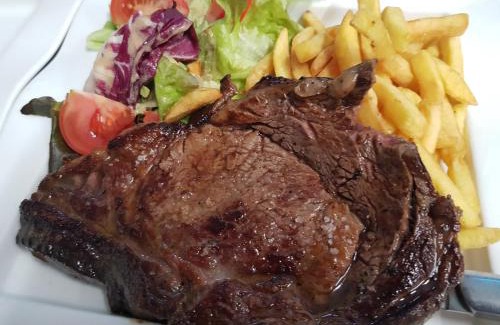 Les Avenieres-Veyrins-Thuellin Hotel | Auberge des Avenières