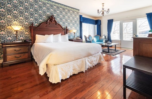 Gaspe Hotel | Auberge sous Les Arbres