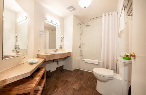 Gaspe Hotel | Auberge sous Les Arbres