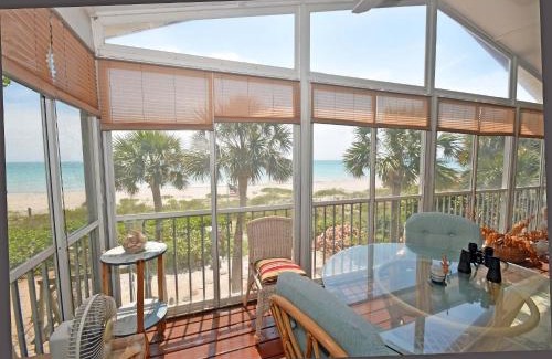 Englewood House | Audreys Paradise 8434