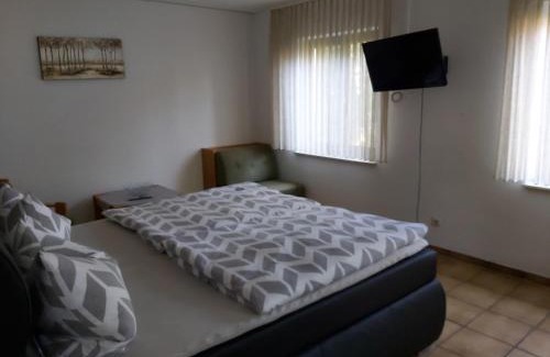 Eppenbrunn Apartment | auf dem roten fels Hotel