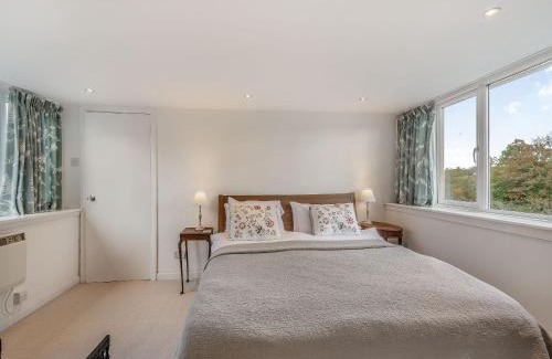 Whitby House | Auntie Sheilas Cottage