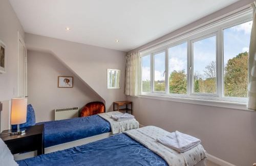 Whitby House | Auntie Sheilas Cottage