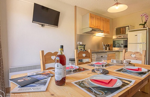 Aussois Apartment | Aussois - Apt 6 pers, 2 rooms, terrace, WIFI, pets allowed