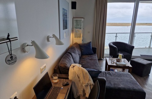 Wendtorf Apartment | Austernfischer - best location, fantastic sea view, steam shower and much more!