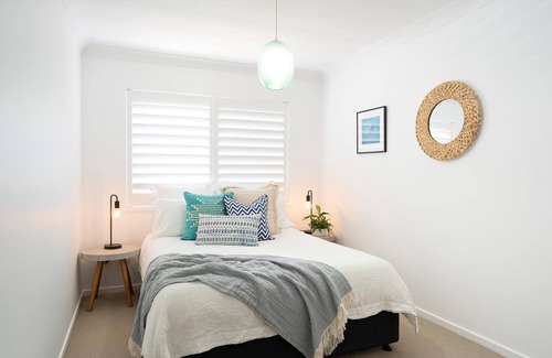 Austinmer House | Austi coastal home views and pool