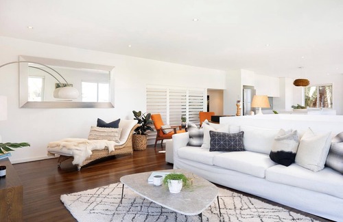 Austinmer House | Austi coastal home views and pool