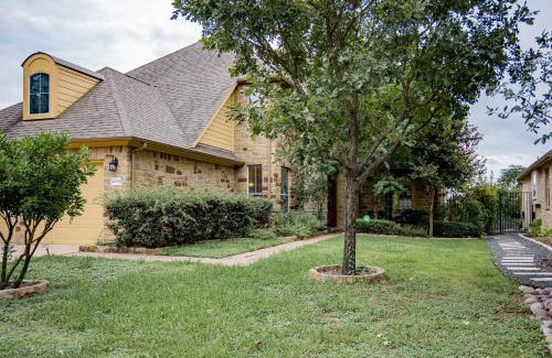 Sunset Valley House | Austin Charm Home by The Key Rentals