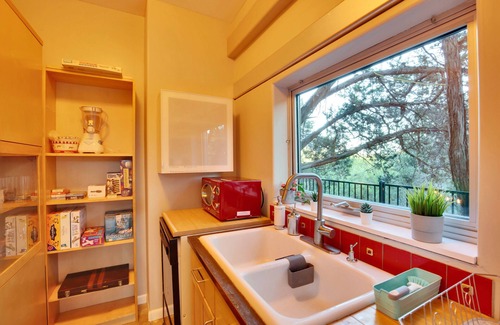 Apache Shores House | Austin Glass House-As Seen on TV and Two Movies