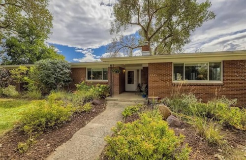 Ridglea Hills House | Authentic Boulder 3 BDR Mid-Century