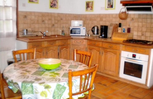 Mazieres-de-Touraine Cottage | Authentic cottage in Touraine with garden, near castles and vineyards