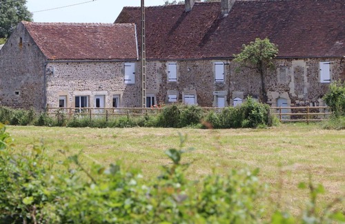 Necy Cottage | Authentic Norman House with Terrace and Garden