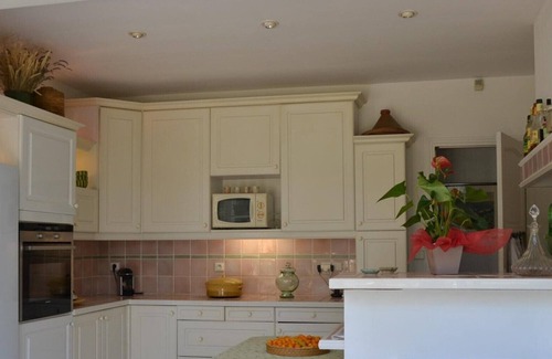 Cap-d'Antibes House | Authentic Provençal mas in Cap d'Antibes offers modern comforts, charm and calm.