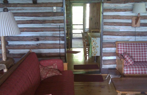Sturgeon Bay Cottage | Authentic Waterfront Log Cottage On Sand Beach