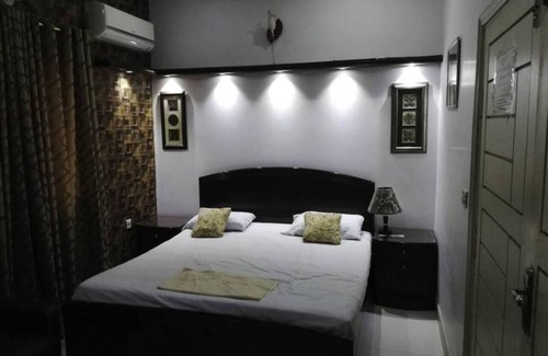 Hyderabad House | Autobahn Guest house