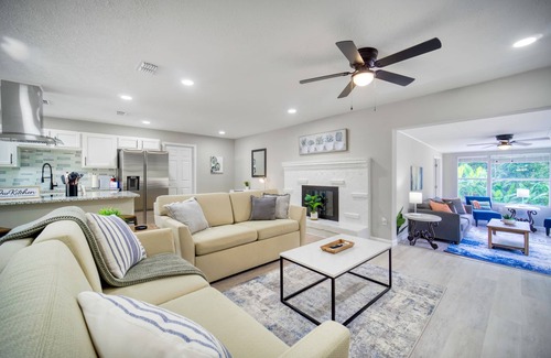 Del Rio House | Autumn Deal! HEATED Pool~Julington Creek~Luxe Poolside Escape~Grill~Sleeps 10