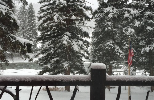 Gallatin Gateway Cabin | Autumn Discount on Montana Riverside Cabin