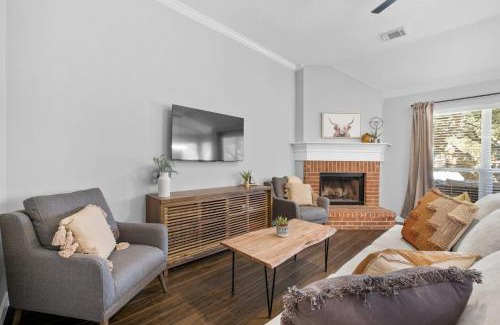 Cedar Park House | Autumn Fire