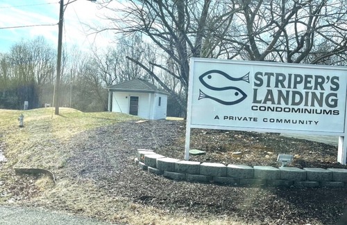 North Shore Condo | Autumn leaves, Relaxing atmosphere,Resturants with entertainment Enjoy!