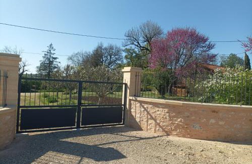 Sorges-et-Ligueux-en-Perigord House | Aux delices de Saleix