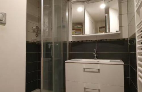 Chauriat House | Aux Rosiers Rouges