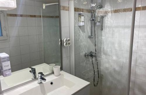 Auxerre Apartment | Aux temps modernes