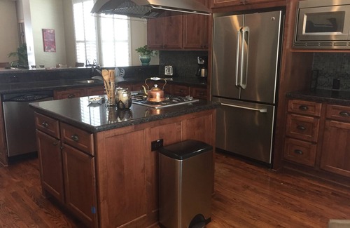 Washington Ave./ Memorial Park House | Available for Monthly Rental Near Downtown