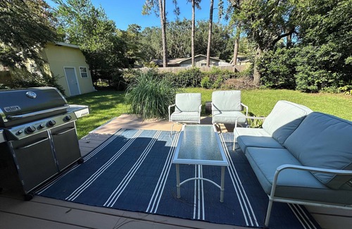 Savannah House | Available Now! Early Street Executive Rental- hospitals,HAAF,10 min to downtown