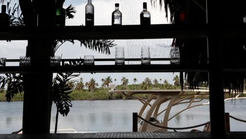 Isla Tintipan Bed & Breakfast | Avalon