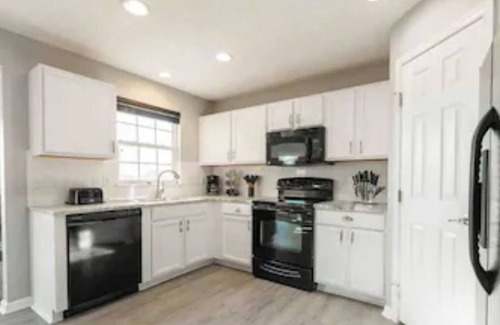 Burlington House | Avalon Paradise