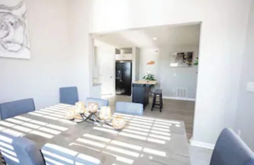 Burlington House | Avalon Paradise