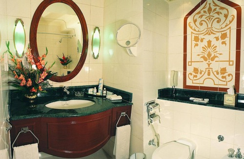 Mall Road Hotel | Avari Lahore