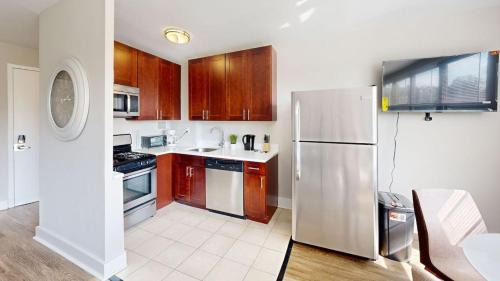 East Falls Apartment | Avenue A310 Furnished 2br With Pool And Gym