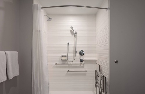 Oak Creek Hotel | avid hotel Oak Creek by IHG