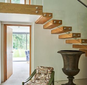 Itchen Abbas Hotel | Avington Lakes