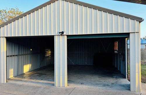 Avoca House | Avoca House - Family, Tradie and Pet Friendly House with Shed, Wifi, Parking.