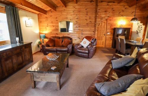 Tattershall House | Avocet Lodge