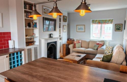 Hamble-le-Rice Apartment | Avro