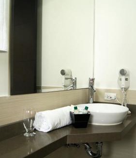 San Antonio Hotel | Aw Hotel Puerta de San Antonio