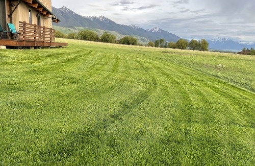 Livingston House | Award winning home in Paradise Valley, Montana, access to the Yellowstone River!